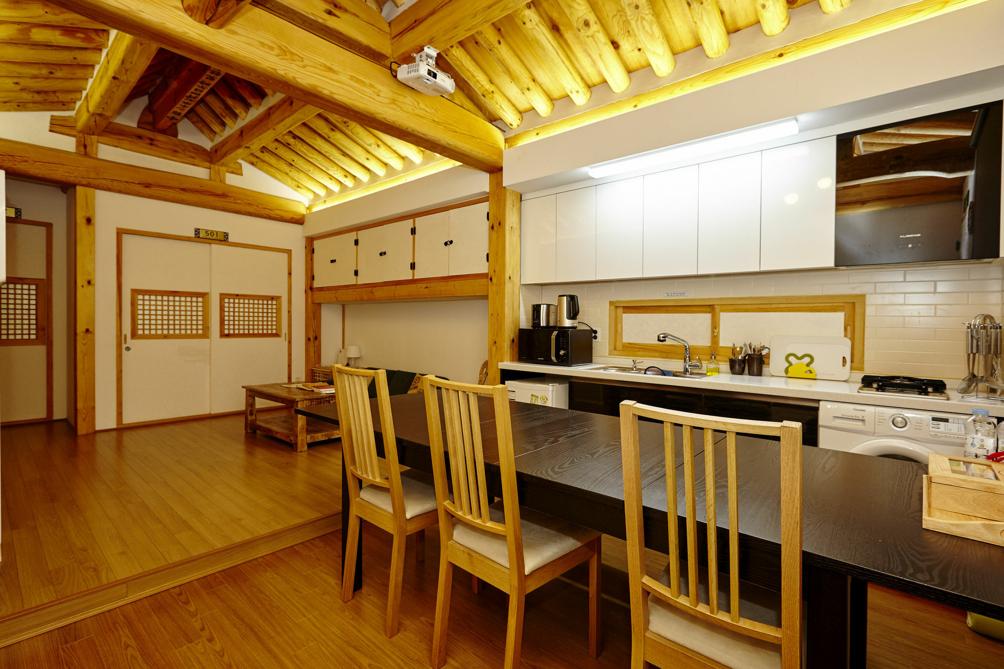 Hanok 24 Guesthouse Gyeongbokgung Сеул Екстер'єр фото