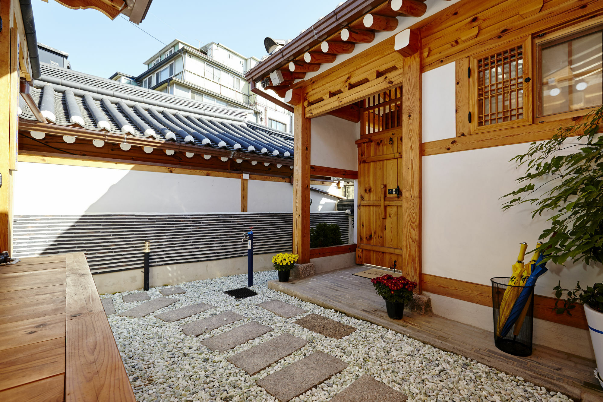 Hanok 24 Guesthouse Gyeongbokgung Сеул Екстер'єр фото