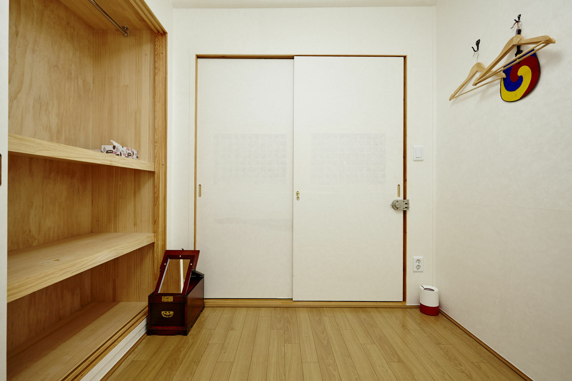 Hanok 24 Guesthouse Gyeongbokgung Сеул Екстер'єр фото