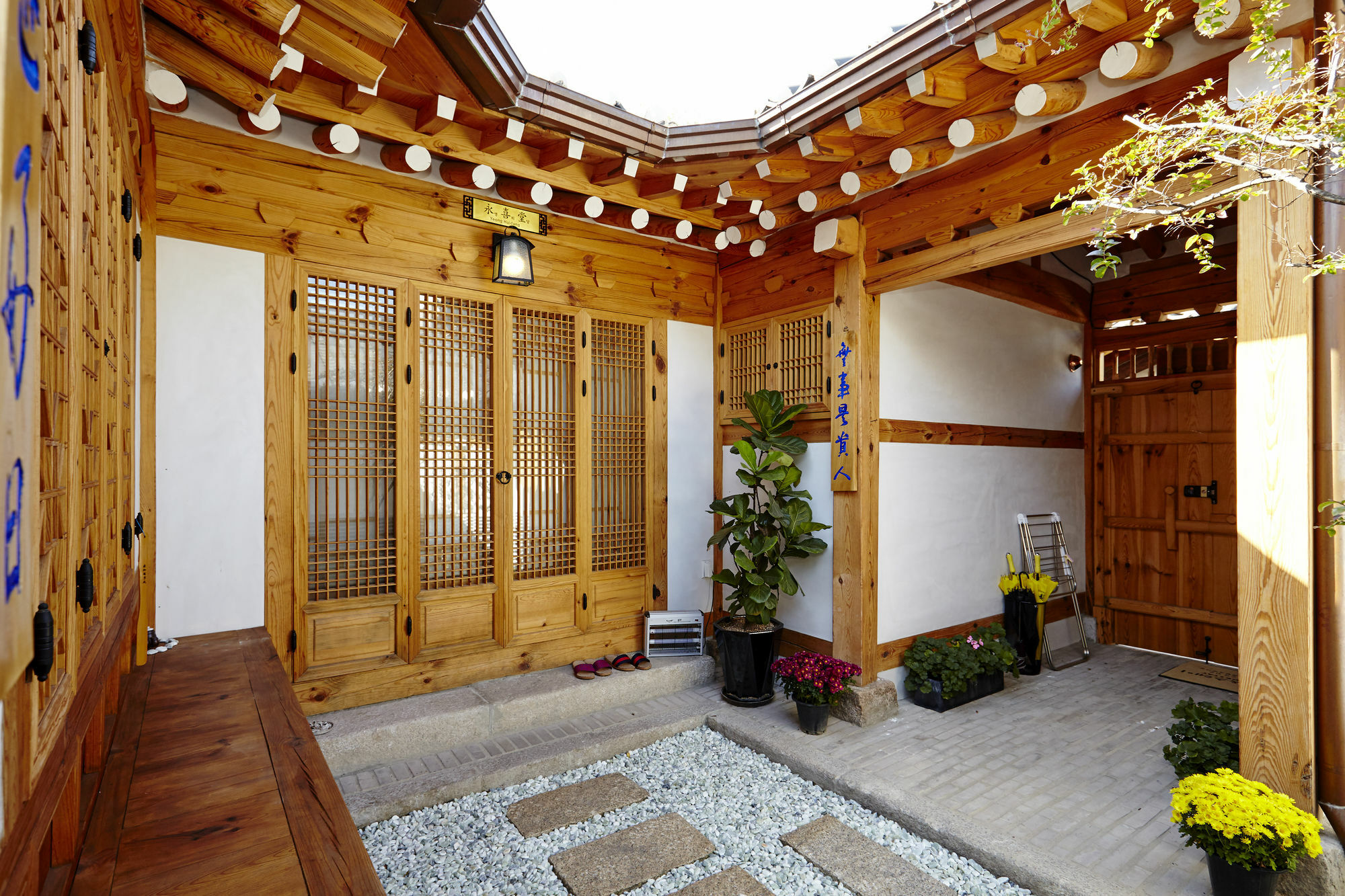 Hanok 24 Guesthouse Gyeongbokgung Сеул Екстер'єр фото